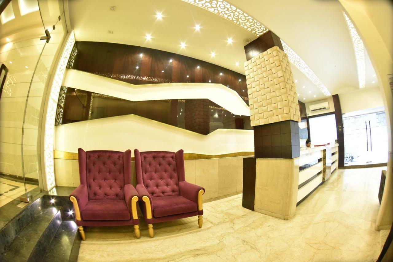 Hotel Manama Mumbai Exterior photo