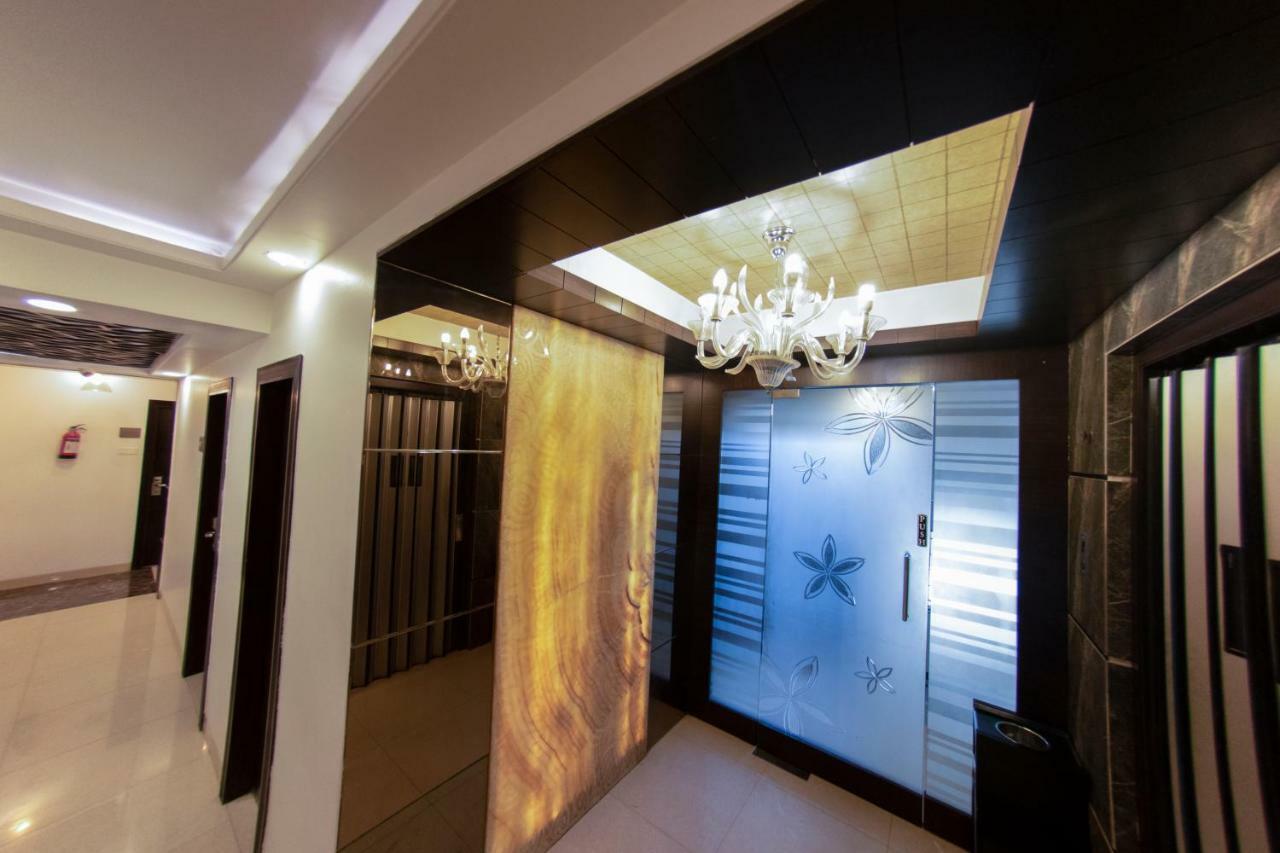 Hotel Manama Mumbai Exterior photo