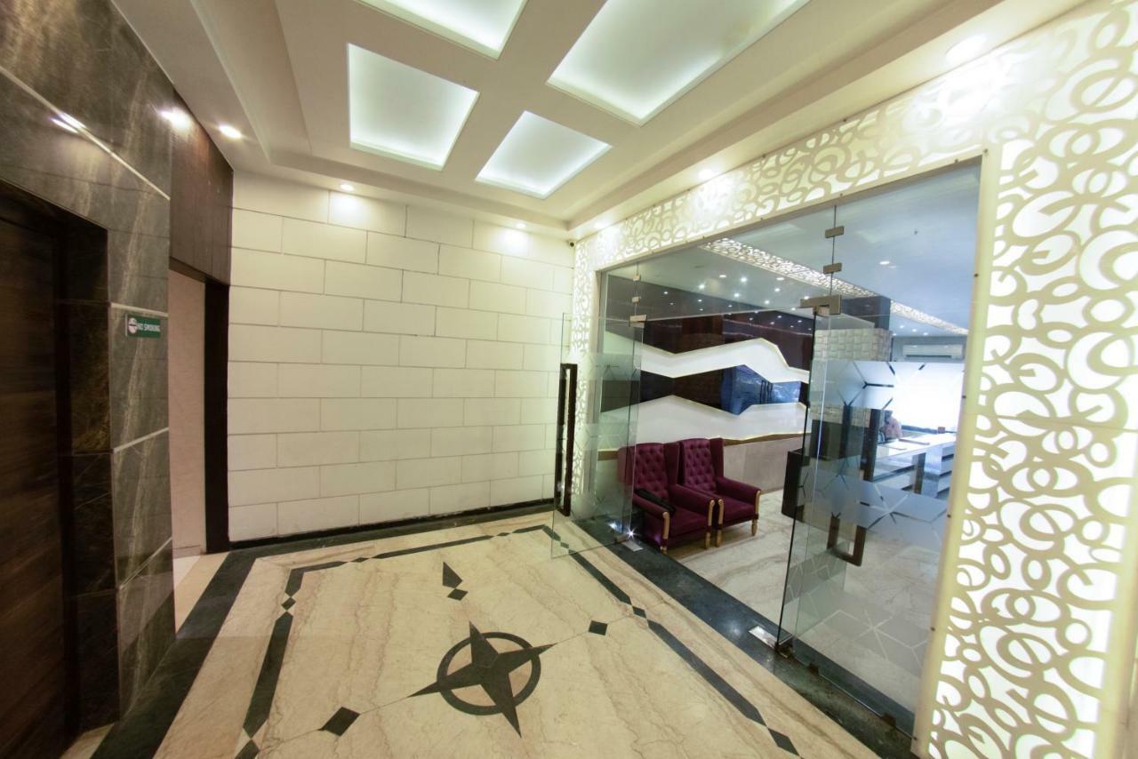 Hotel Manama Mumbai Exterior photo