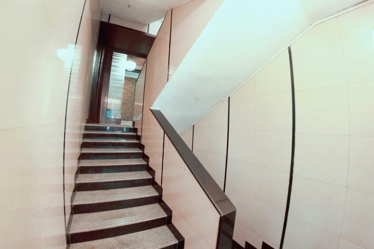 Hotel Manama Mumbai Exterior photo