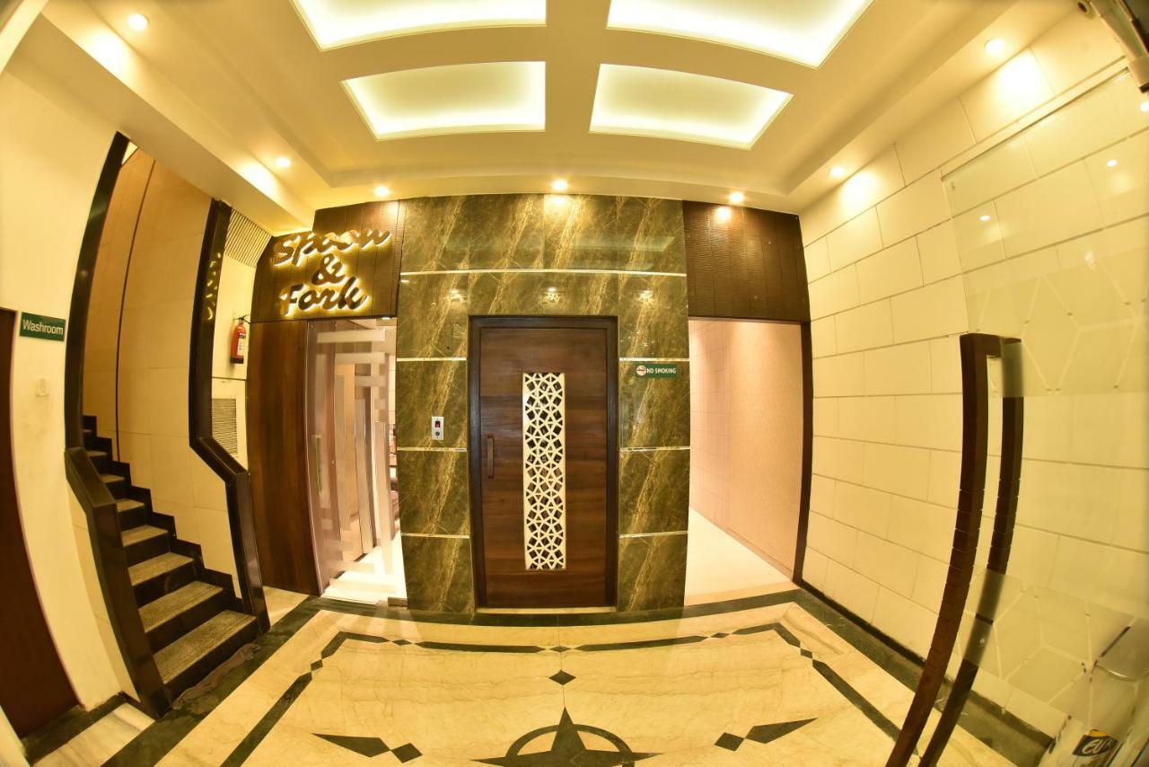 Hotel Manama Mumbai Exterior photo