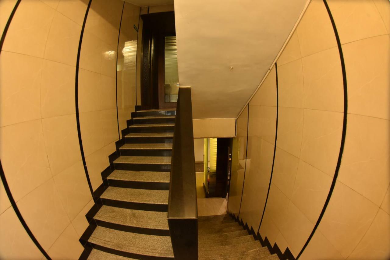 Hotel Manama Mumbai Exterior photo