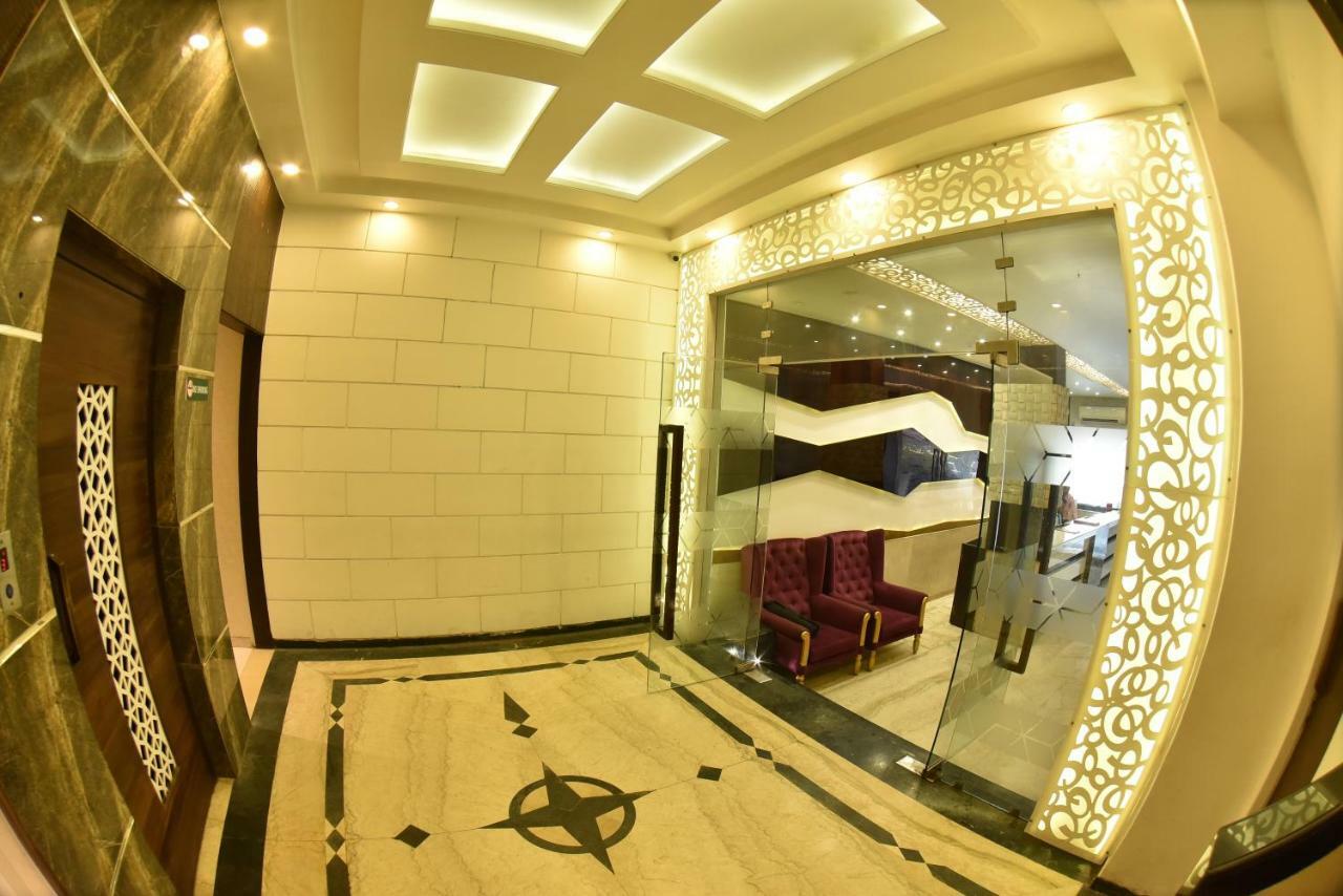 Hotel Manama Mumbai Exterior photo