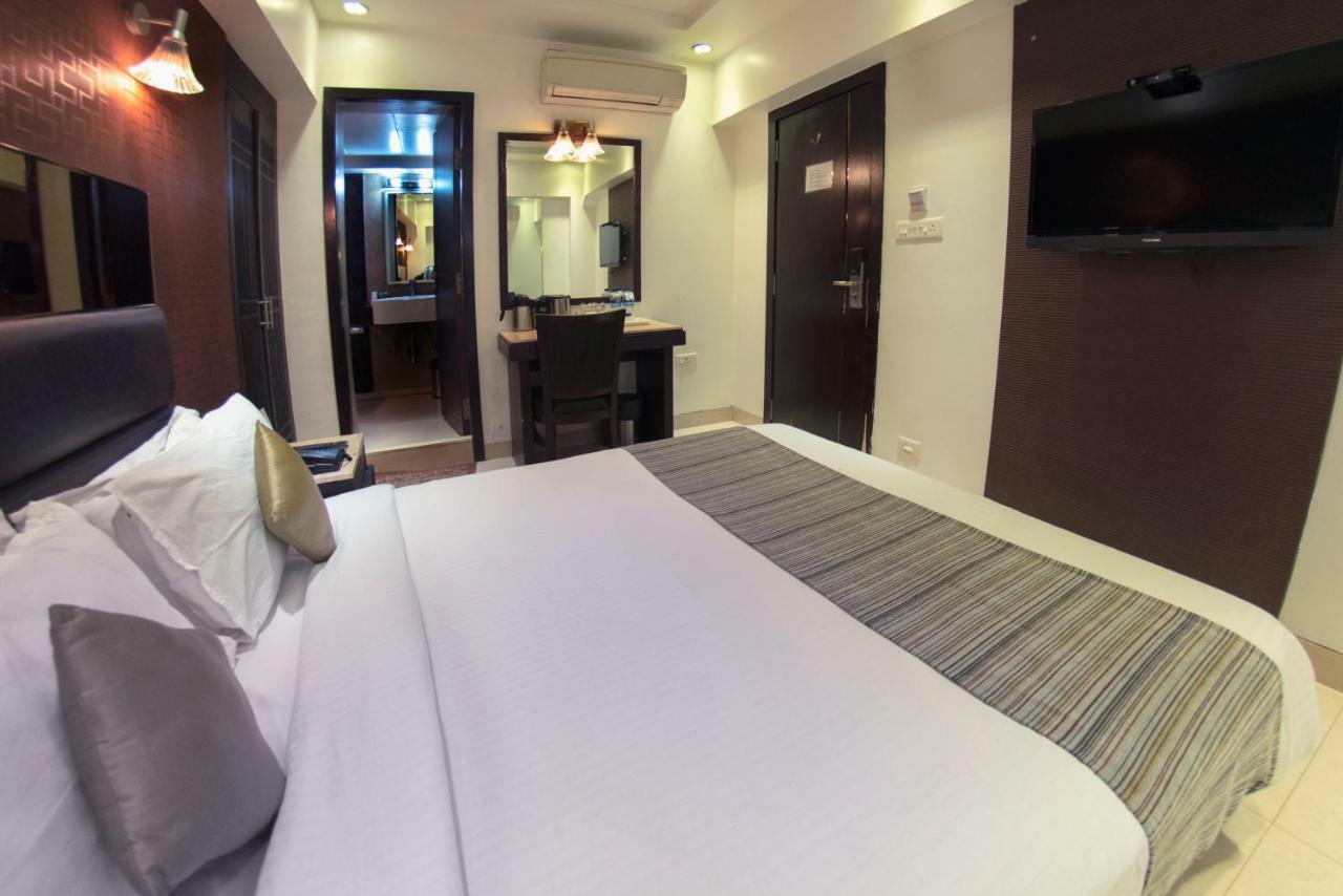 Hotel Manama Mumbai Exterior photo