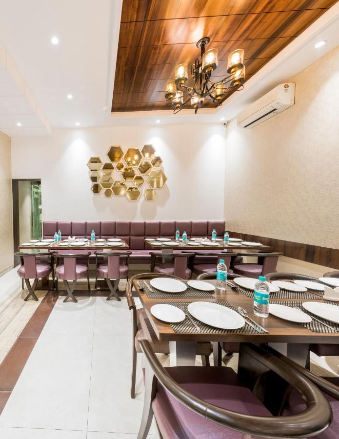 Hotel Manama Mumbai Exterior photo
